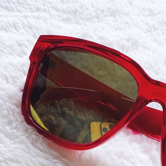 Cedric Bright Red Mirrored Sunglasses - Picture 2 of 14